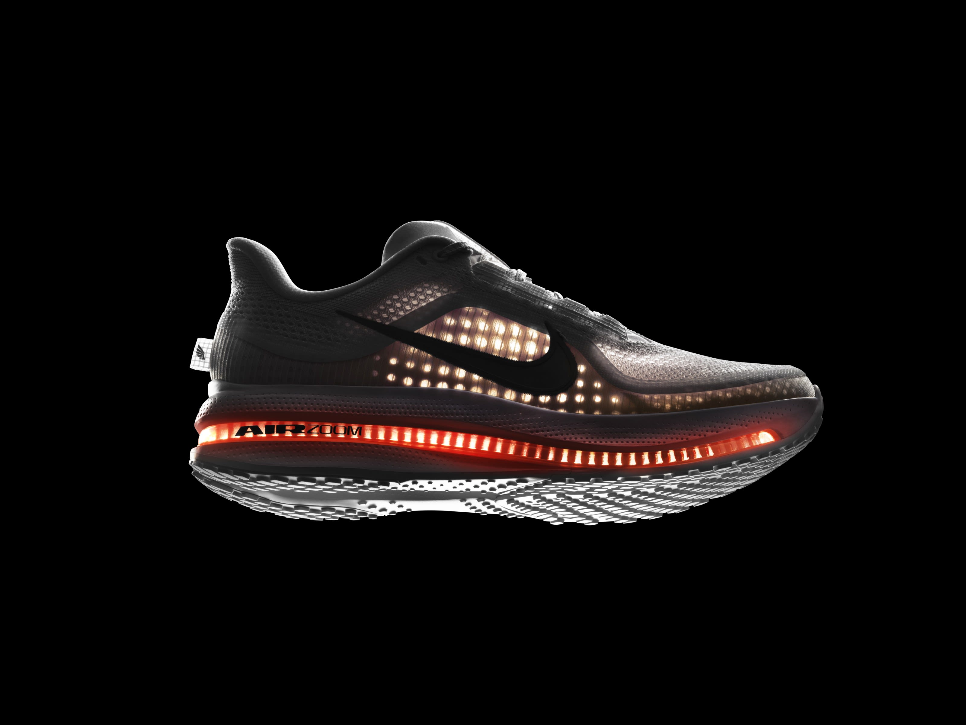 Nike vor Olympia Mit den neuen Nationaltrikots werden gleich zwei neue Pegasus Laufschuhe prasentiert Laufen